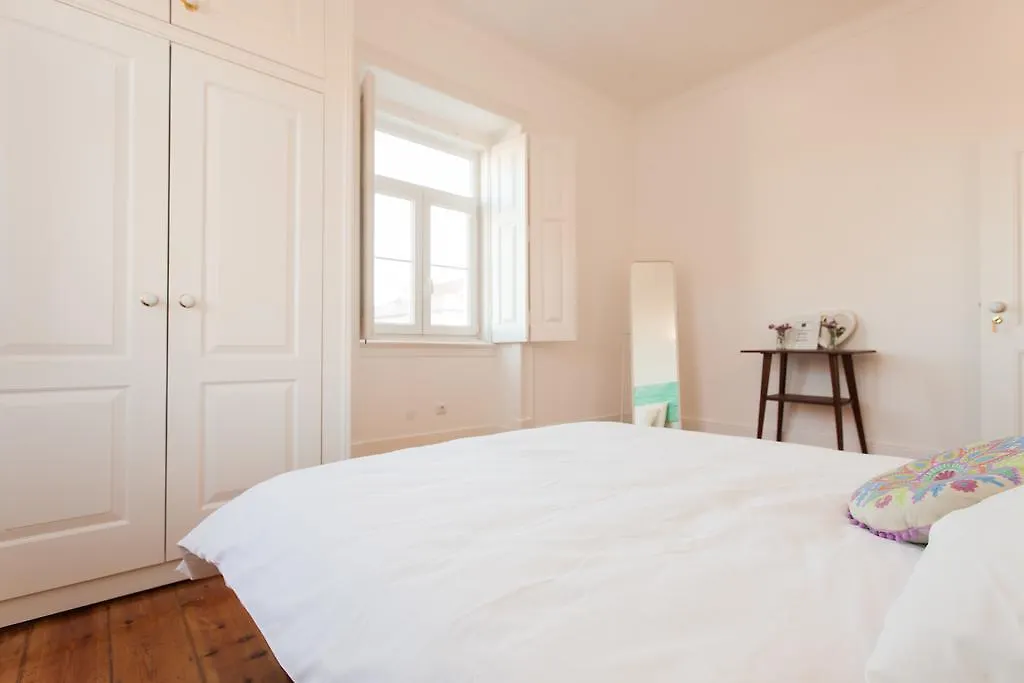 Cozzy Homes At Bairro Alto Lisbon