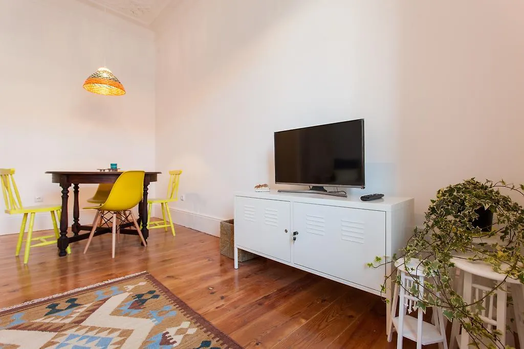 Cozzy Homes At Bairro Alto Lisbon Apartment